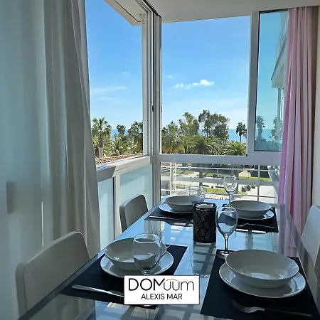 Domuum Holidays - Alexis Mar * Salou